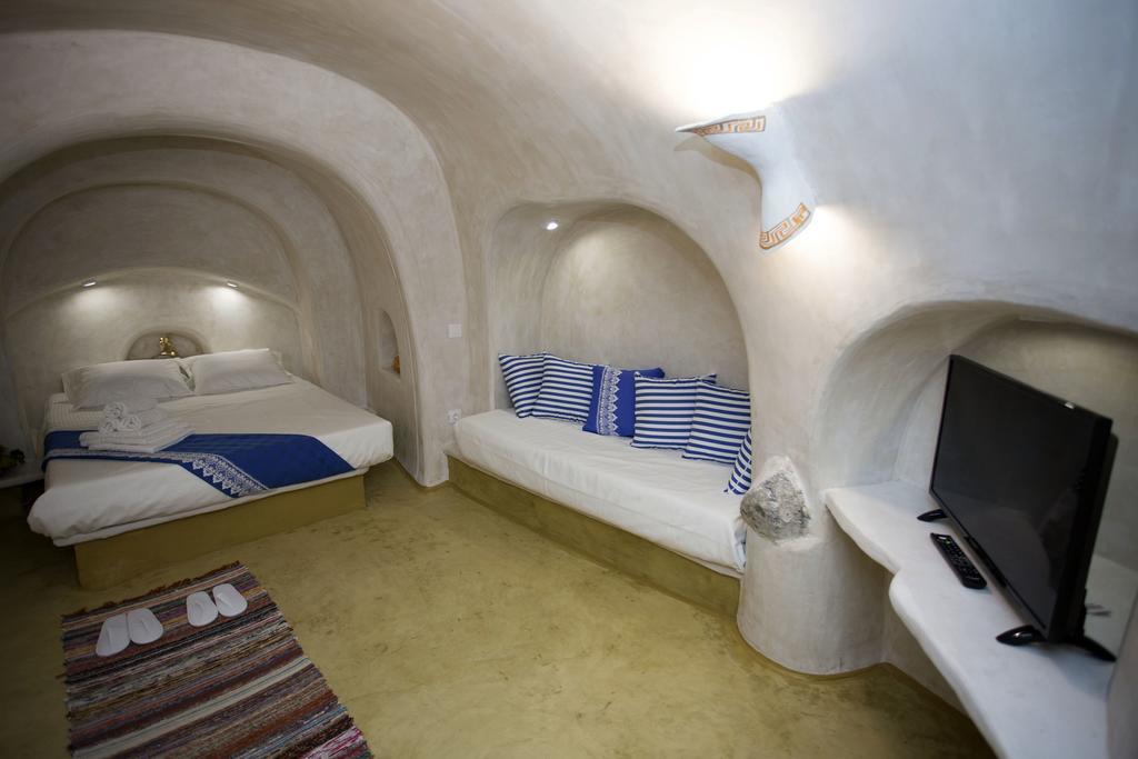 Αura Cave Villa ฟิรา ภายนอก รูปภาพ